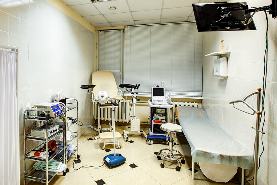 Медцентр на поликарповой аллее. Ресепшен в клинике. Медцентр на поликарповой аллее. Медицентр санкт-петербург. Медцентр на поликарповой аллее.