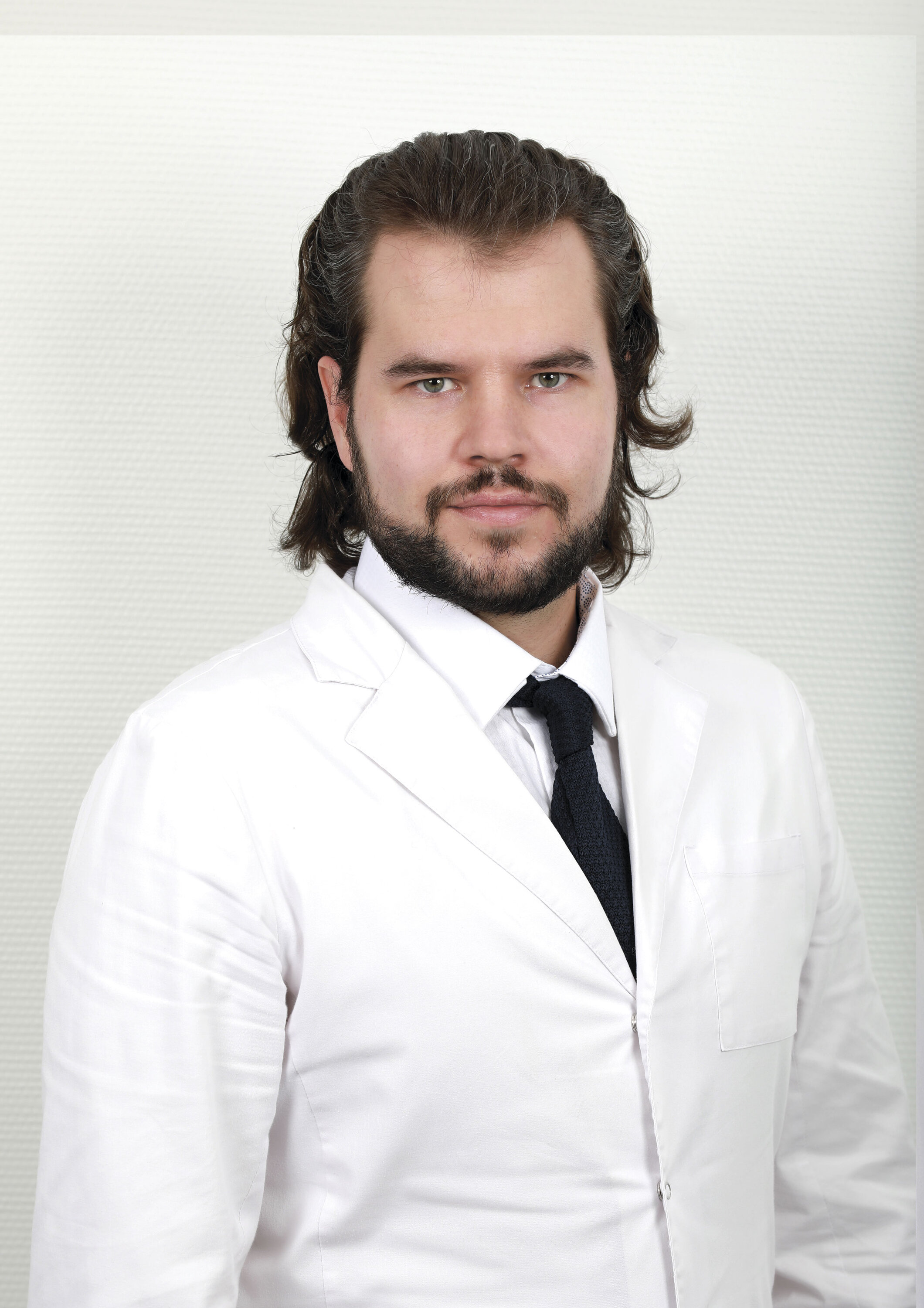 Артем Андреевич Серов