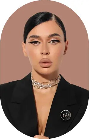 Алёна Пестова