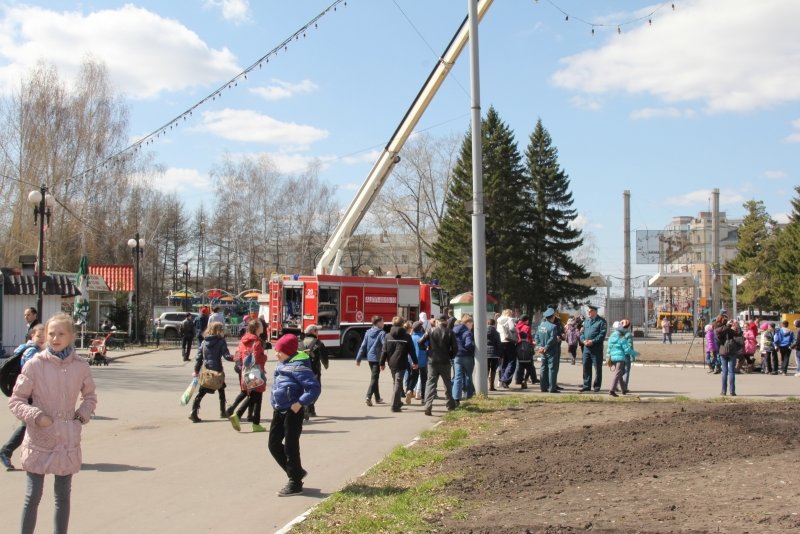 Уфпс омской. ЧС Омск. Управление гражданской обороны белая Калитва. Ковров ГОИЧС. Минусинске я администрация го и ЧС.