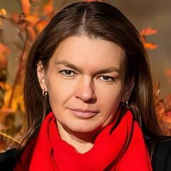 Елена Аксенова