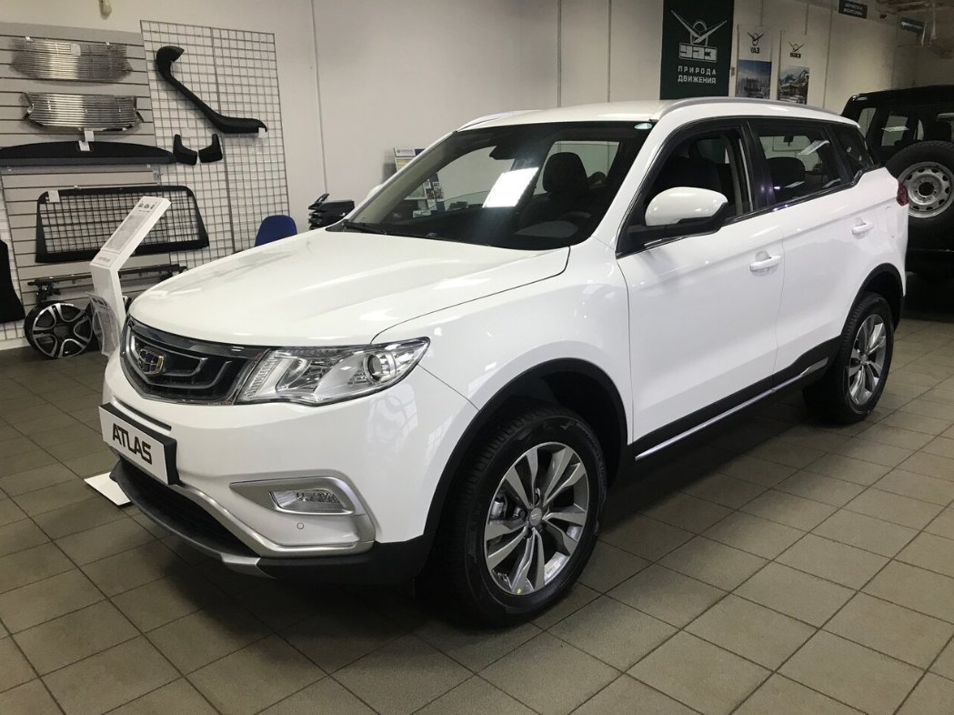 Джили атлас дилер волгоград. Geely Agat. Geely на Ярославском шоссе. Geely Ярославль автосалон.
