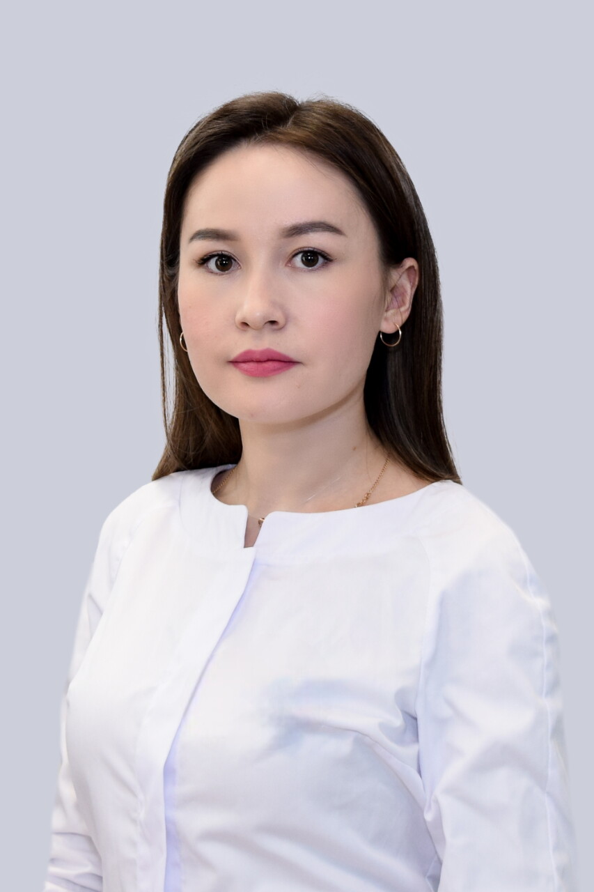 Айшат Шлюмбаевна Киникеева