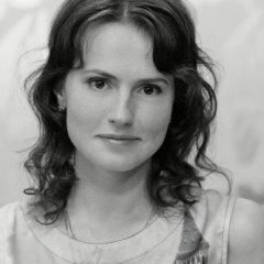 Яна Сафонова