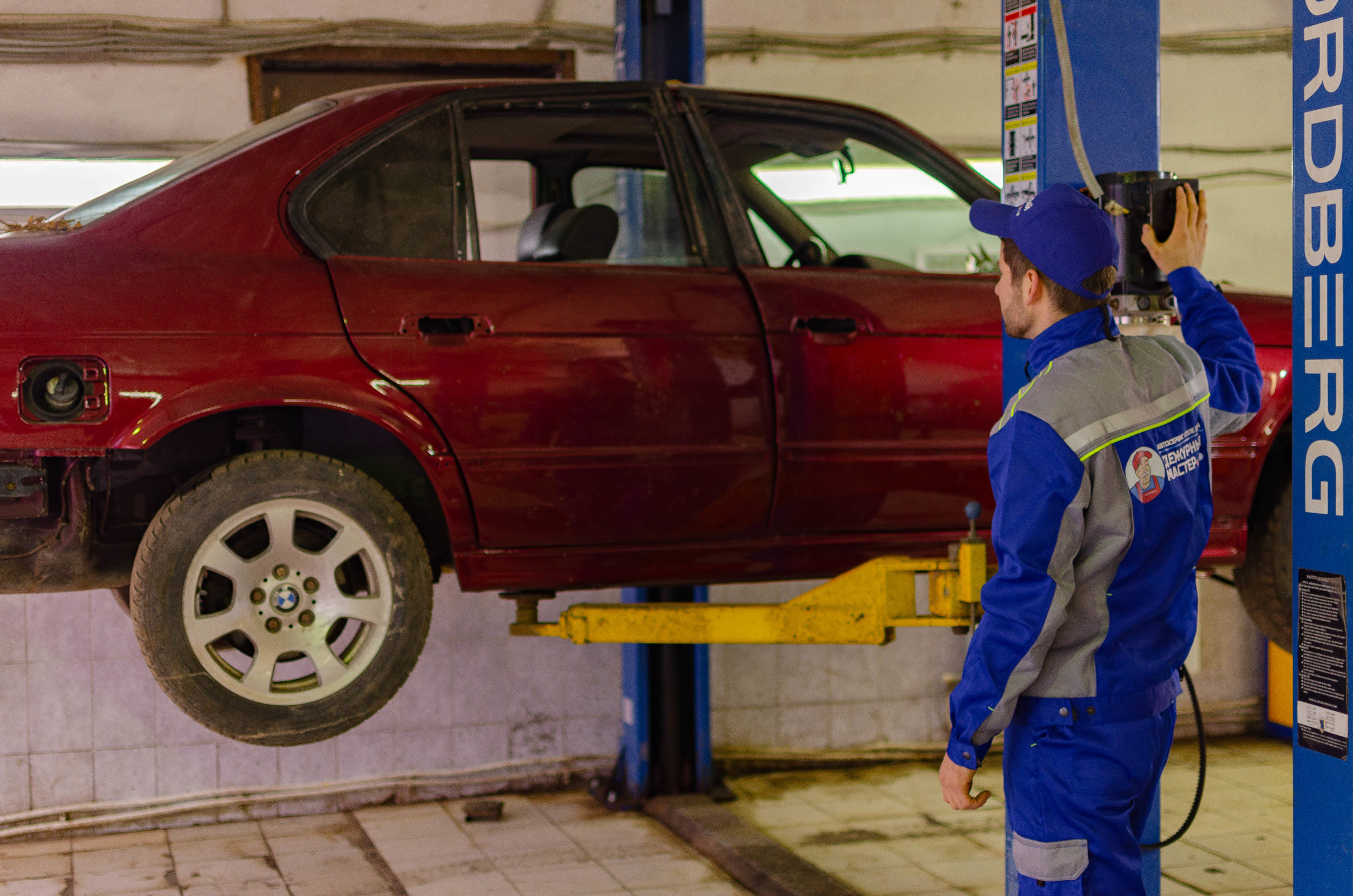 Покраска кузова BMW в Казани рядом со мной на карте, цены - Покрасить авто  БМВ: 134 автосервиса с адресами, отзывами и рейтингом - Zoon.ru