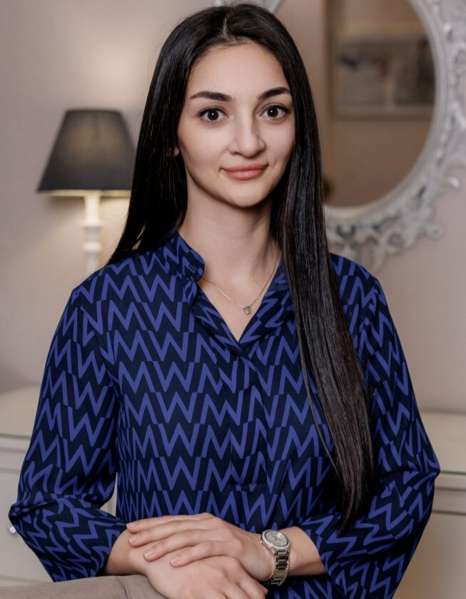 Лейла Хосровна Абдуллаева