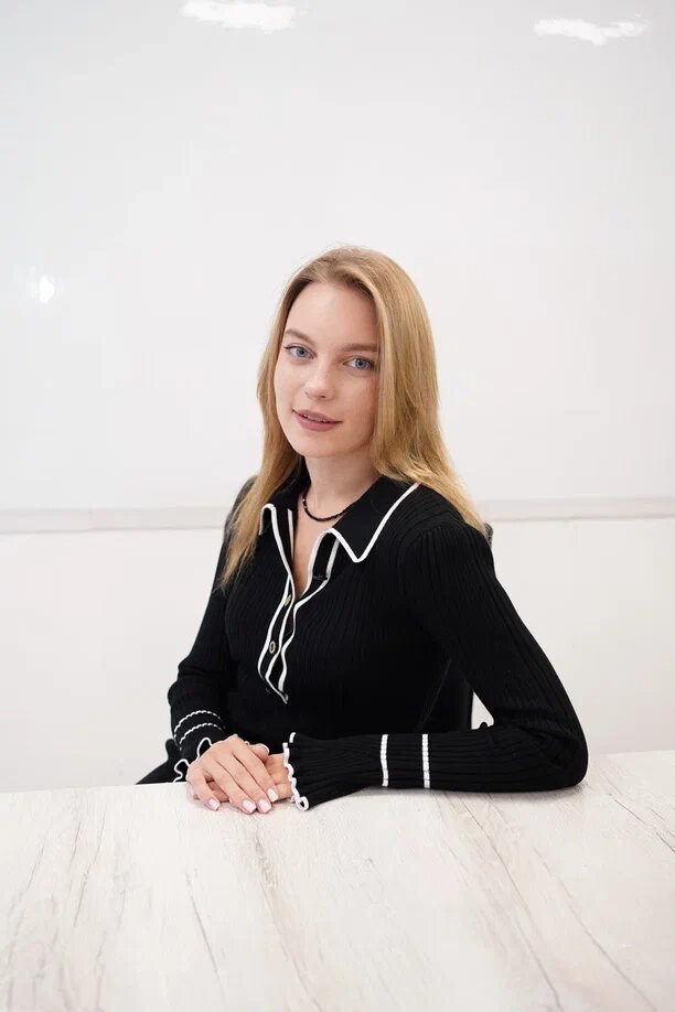 Автокөліктің капотындағы секс: позициялар