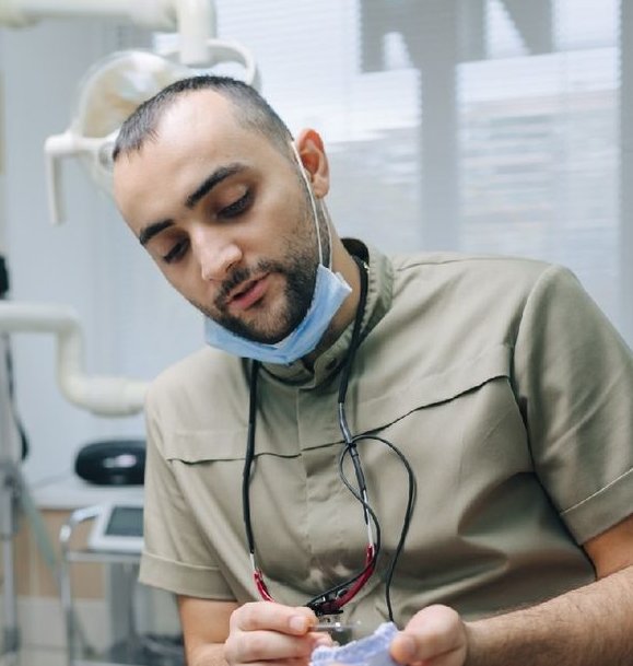 Роберт Каренович Восканян