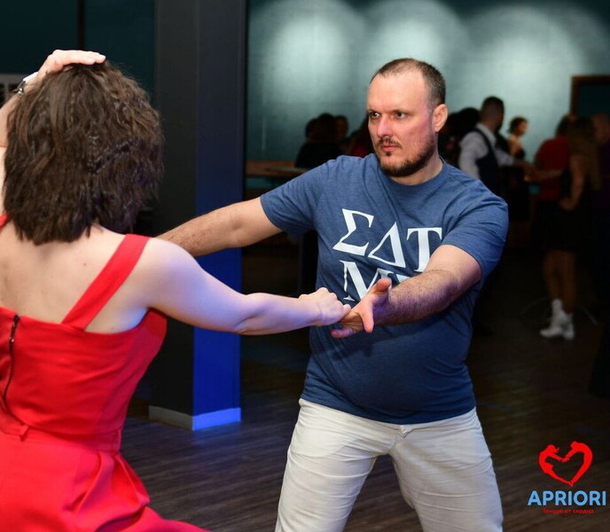 Александр Леденев