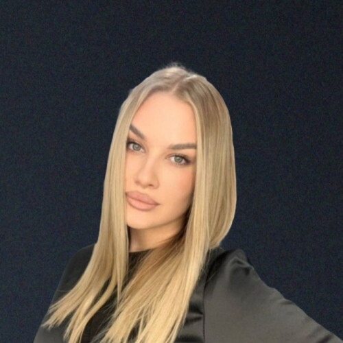 Мария Леонова