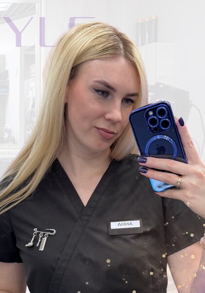 Анна Вашцова