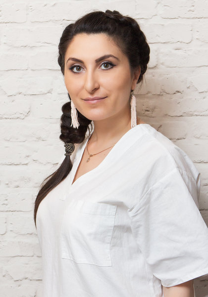 Дана Тхостова