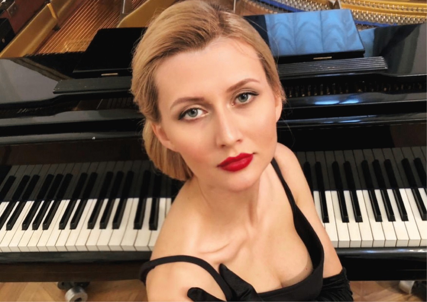 Преподаватель вокала. Преподаватель вокала. Преподаватель вокала. Певица учитель. Преподаватель по вокалу москва.