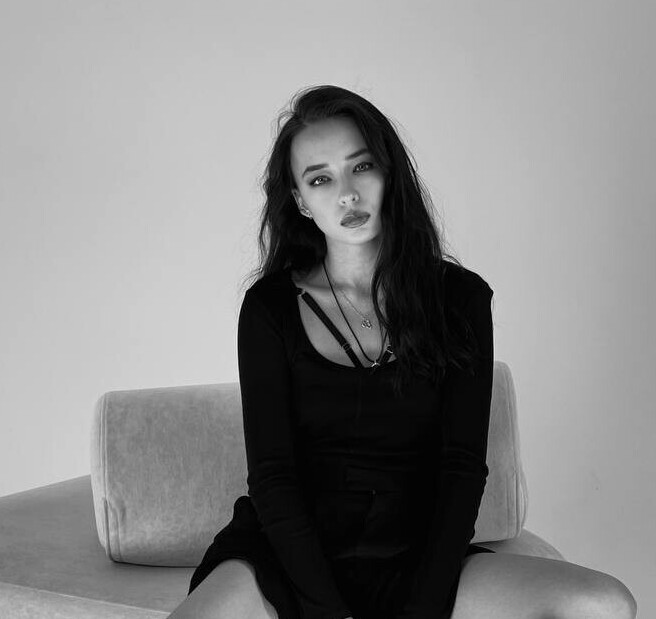 Яна Муравьева