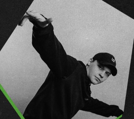 Данил Попов