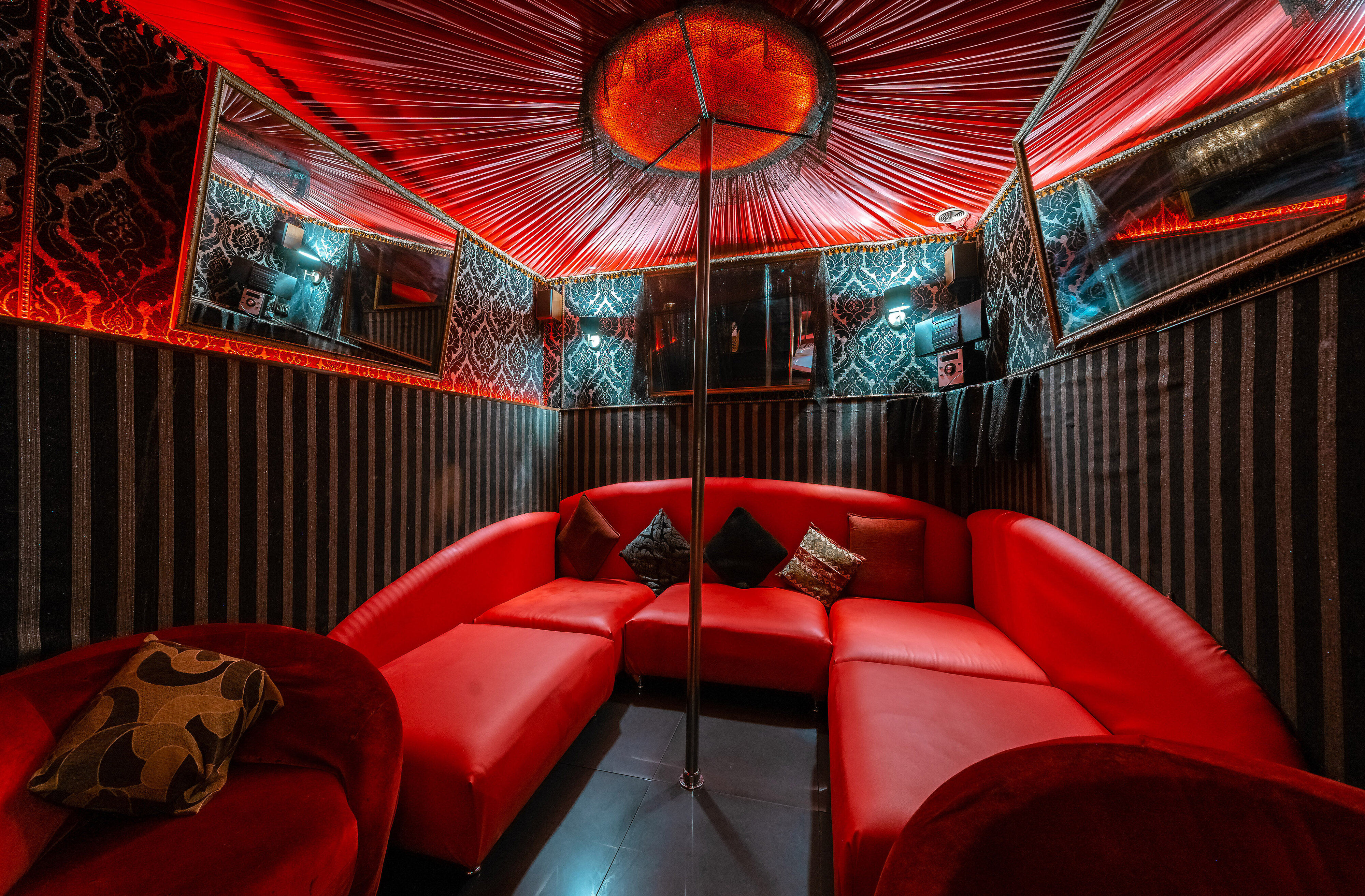 Жағажайда неміс әйелімен жыныстық қатынас