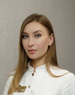 Александра Толстова