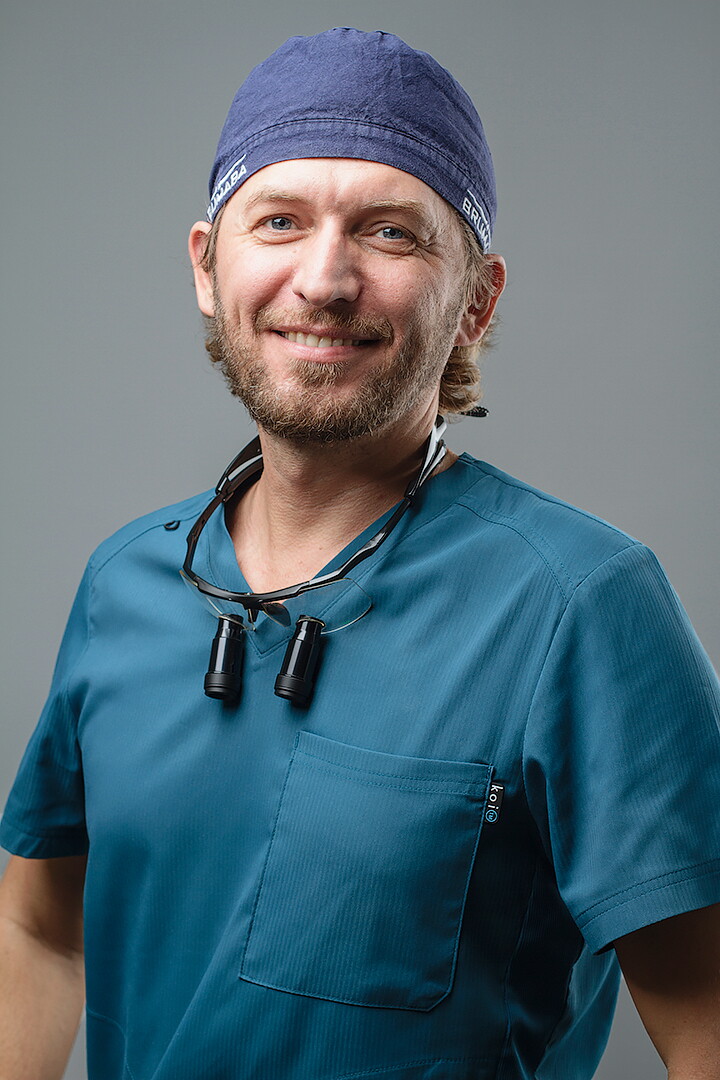 Павел Георгиевич Логвинов