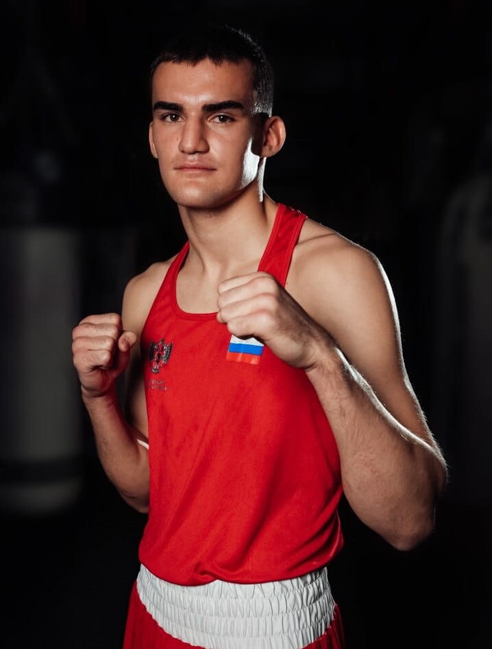 Максим Шолохов