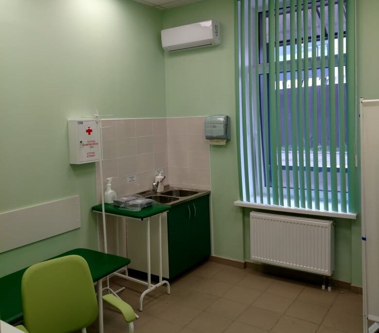 Смотровой зал лаборатории. Новая поликлиника в мытищах на борисовке. Лаборатории мытищи. Медицинская лаборатория днком. Медтеко мытищи.