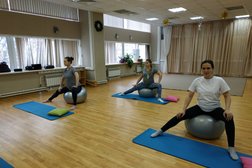 Студия пилатеса и школа курсов для беременных Мамина шкатулка, с рейтингом 4.6 - находится по адресу Москва, Новослободская улица, 14/19 ст4 