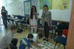 Международный языковой центр InterPress-International House, с рейтингом 2.8 - находится по адресу Алматы, Самал 2-й микрорайон, 49 