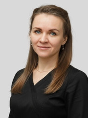 Гигиенист стоматологический, зубной врач Елена Викторовна Гребенникова