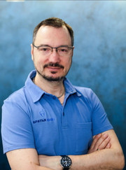 Ортодонт, стоматолог Олег Петрович Ефименко