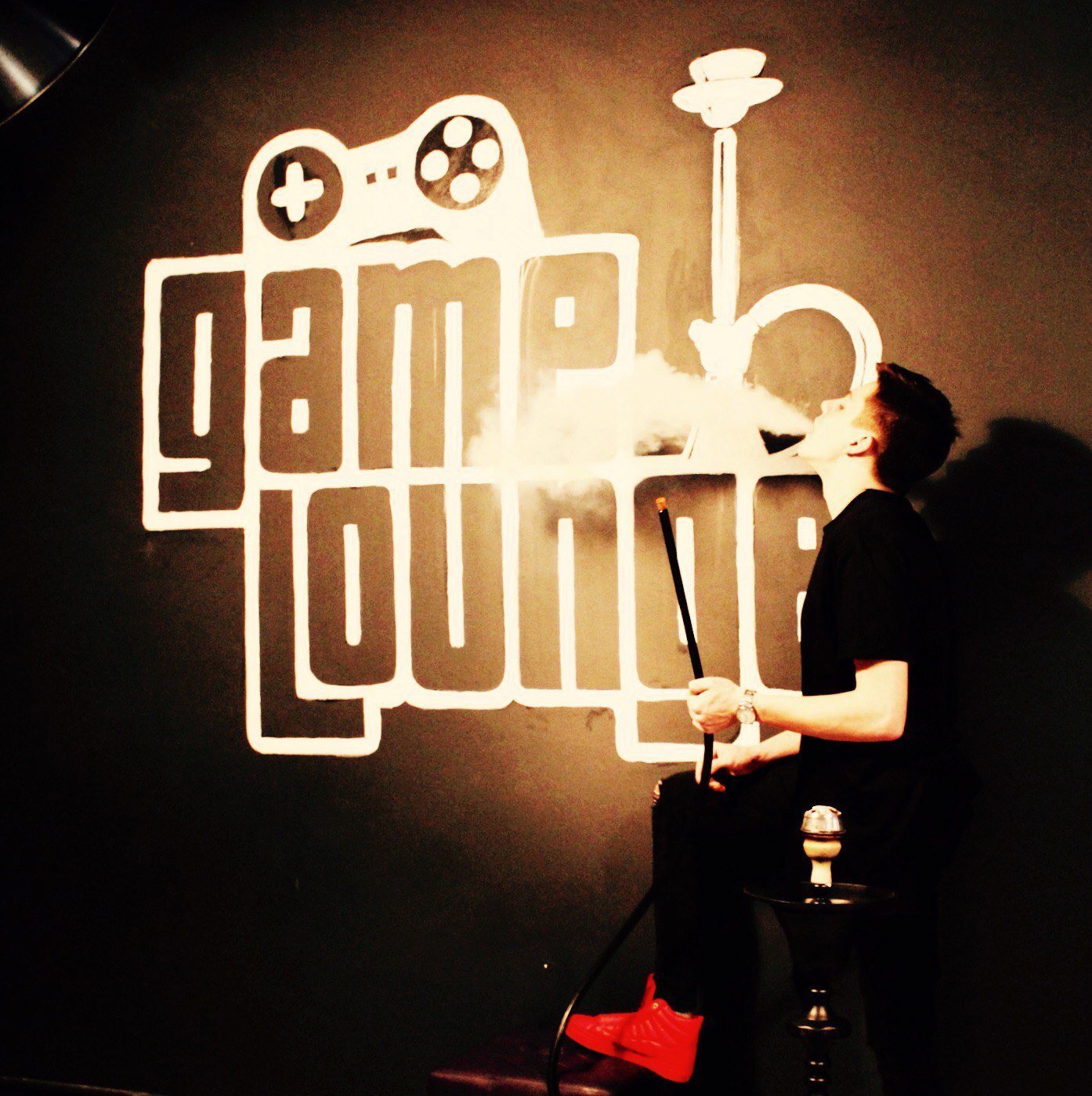 Gaming lounge. игра лаунж. Leisure suit larry 2013. игра lounge. значок 99.