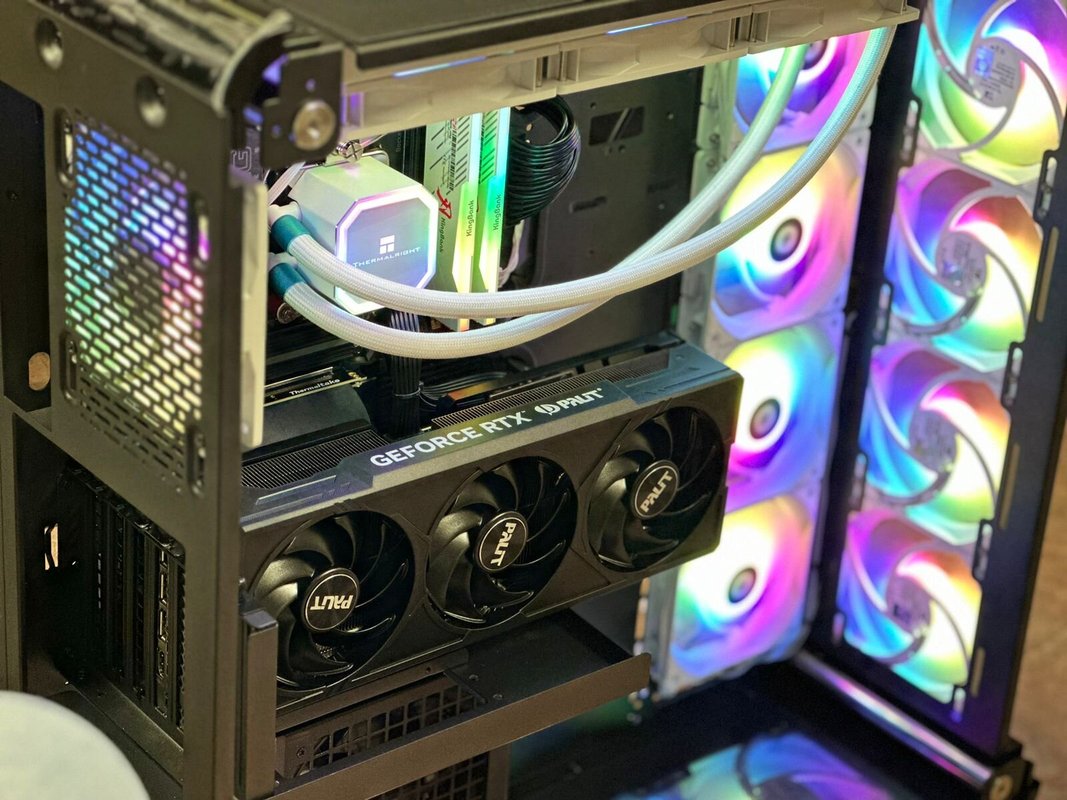 Everest Computers