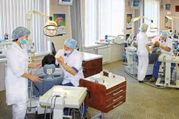 Поликлиника АО Газпромнефть-ОНПЗ, с рейтингом 3 - находится по адресу Омск, Нефтезаводская улица, 53 