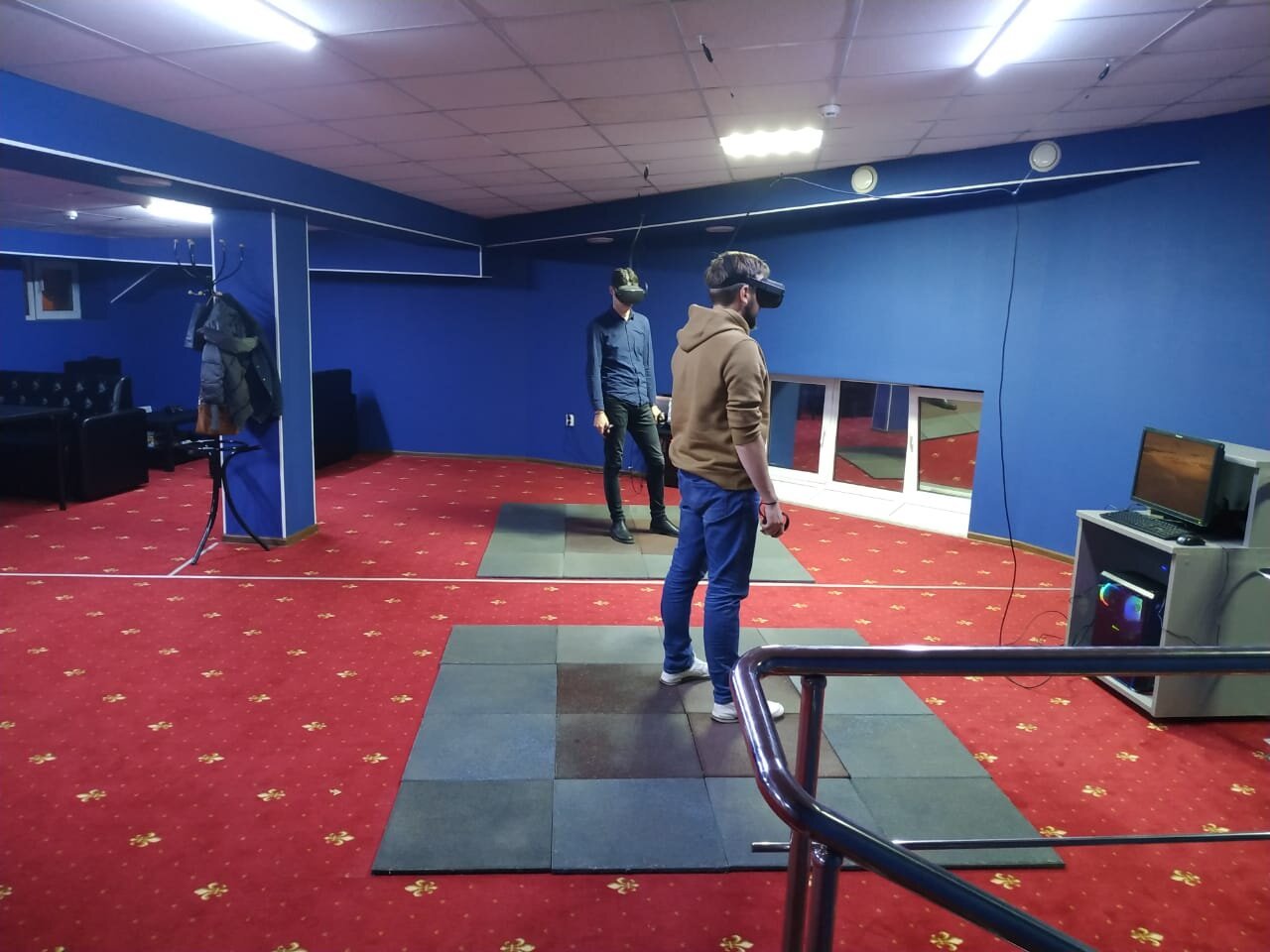 Vr club ул ленина. VR Club hab Уфа. Виртуальная реальность Уфа Гагарина. Шеронова 3 виртуальная реальность. Клуб виртуальной реальности Уфа Софьи Перовской.