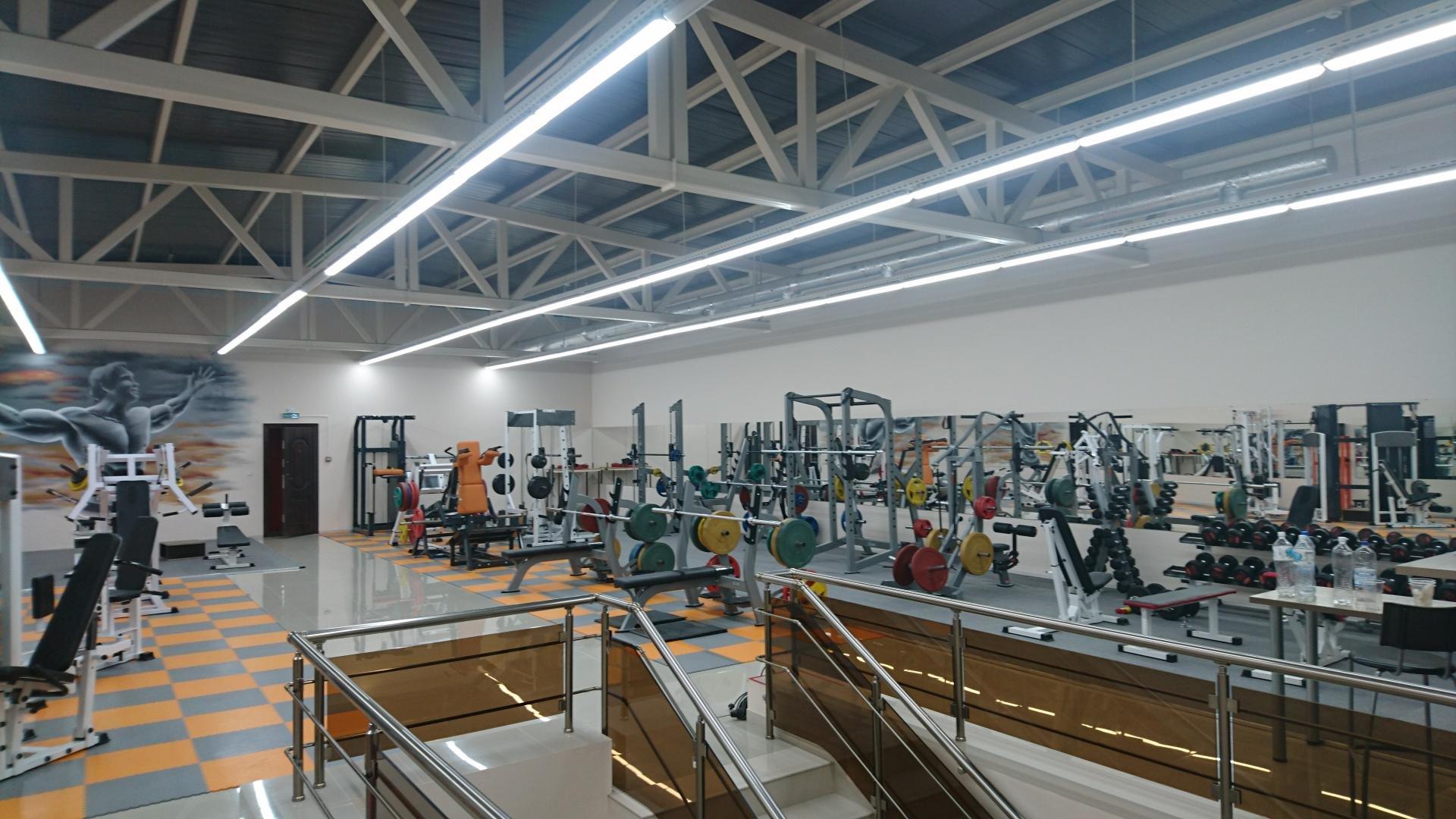 спарта красноярск тренажерный зал. тренажерные шахты. фитнес клуб прага шахты. фитнес центр прага. спорт зал спарта шахты.