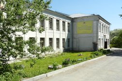 Вечерняя школа №185, с рейтингом 3.2 - находится по адресу Екатеринбург, Уктусская улица, 10 