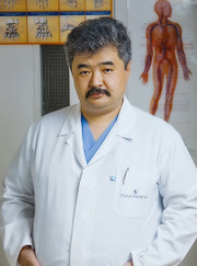 Сосудистый хирург, флеболог Максут Каппаевич Ибраев