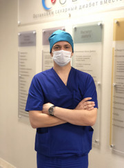 Абдоминальный хирург, мануальный терапевт Максим Александрович Козушкин