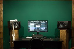 Студия звукозаписи Fauna Music, с рейтингом 5 - находится по адресу Челябинск, Советская, 67 
