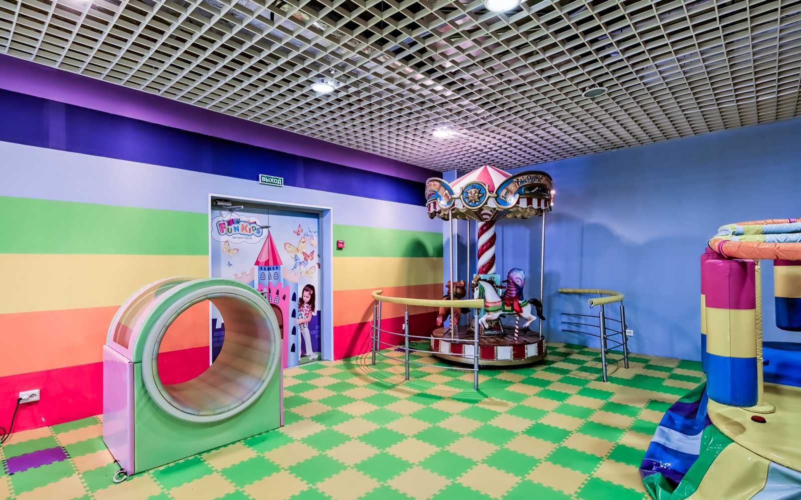 Гранд детские. Fun City Санкт-Петербург Гранд каньон. Гранд каньон детский развлекательный центр. Детская комната в Гранд каньоне в СПБ. ТЦ Гранд каньон fun Kids.