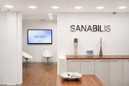 Центр стоматологии и челюстно-лицевой хирургии SANABILIS, с рейтингом 4.8 - находится по адресу Москва, улица Маршала Тимошенко, 17к2 