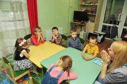 Happykids, с рейтингом 4.5 - находится по адресу Москва, Студеный проезд, 2к1 