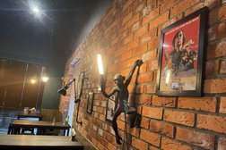 Бар Old monkey pub, с рейтингом 4 - находится по адресу Москва, Ильменский проезд, 14 к3 