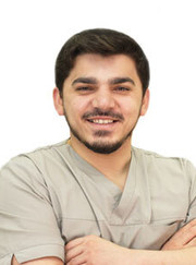 Имплантолог, пародонтолог Фамиль Камильевич Мусаев