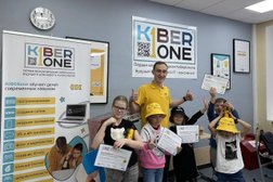 Школа программирования для детей Kiberone, с рейтингом 4.8 - находится по адресу Москва, Новомосковский административный округ, посёлок Коммунарка, улица Александры Монаховой, 10 