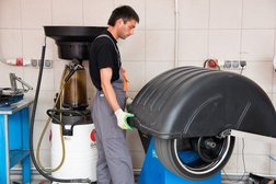 Автосервис Fit service, с рейтингом 3.9 - находится по адресу Новороссийск, улица Куникова, 49 
