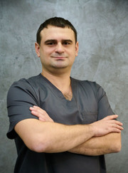 Ортодонт, стоматолог Никита Владимирович Охлопкин