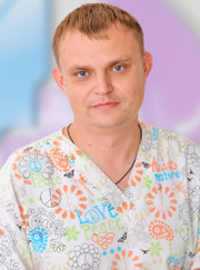 Абдоминальный хирург, хирург Артем Александрович Тратонин