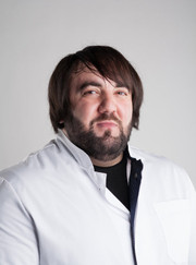 Врач спортивной медицины Закир Исмаилов