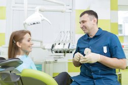 Стоматология НовоДент, с рейтингом 3.5 - находится по адресу Кемеровская область — Кузбасс, Новокузнецк, улица Ленина, 23 