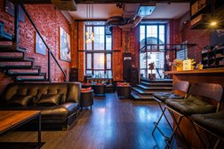 Кальянная Zoom Lounge Bar, с рейтингом 4.8 - находится по адресу Москва, Духовской переулок, 17стр1 