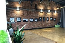 Студия йоги и фитнеса Yoga Method Loft, с рейтингом 5 - находится по адресу Москва, Нижняя Сыромятническая, 11 к2 
